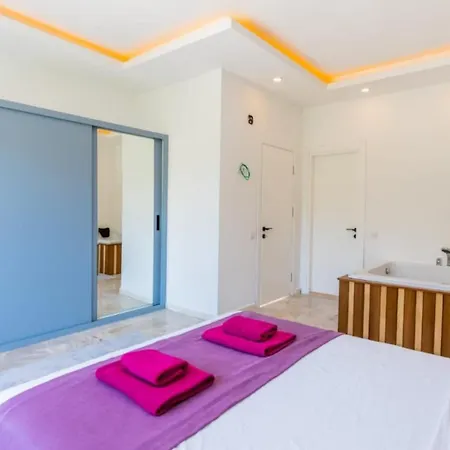 Islamlar Village 2 Bedroom Willa *